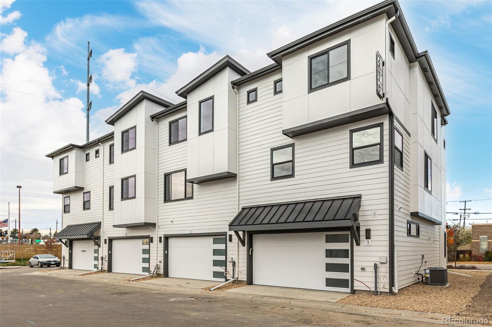 2076 South Holly Street, Unit 1 Denver, CO 80222 - Photo 3 of 44