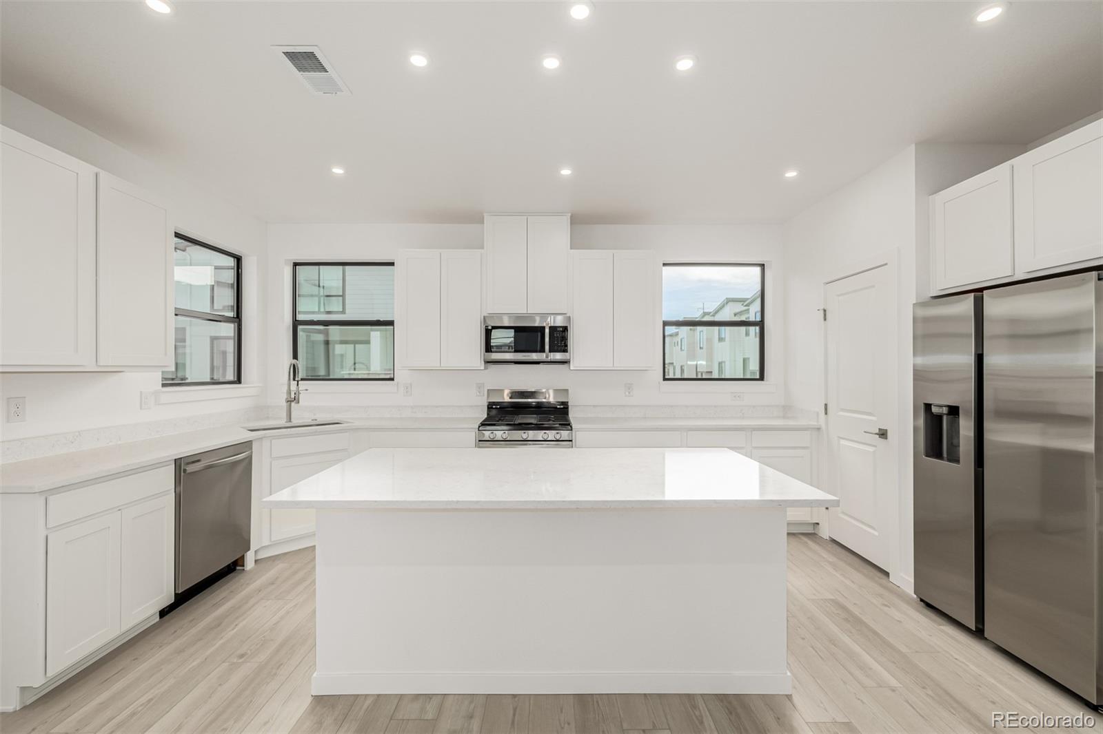 2076 South Holly Street, Unit 1 Denver, CO 80222 - Photo 10 of 44