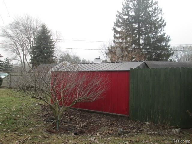 42755 Utica Road Sterling Heights, MI 48314 - Photo 13 of 16