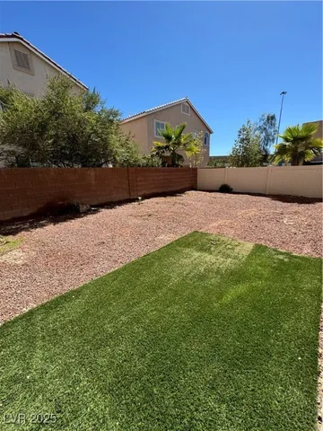 $2,100 | 1601 Spotted Wolf Avenue, Las Vegas, NV 89123