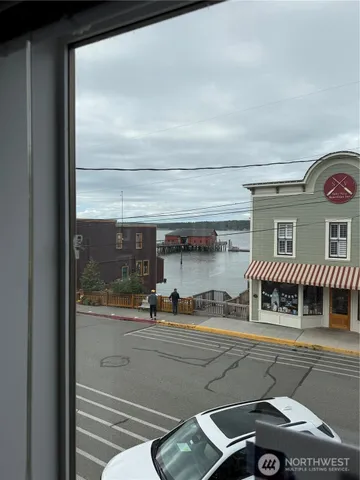 $3,586 | 9 Front Street Northwest, Coupeville, WA 98239