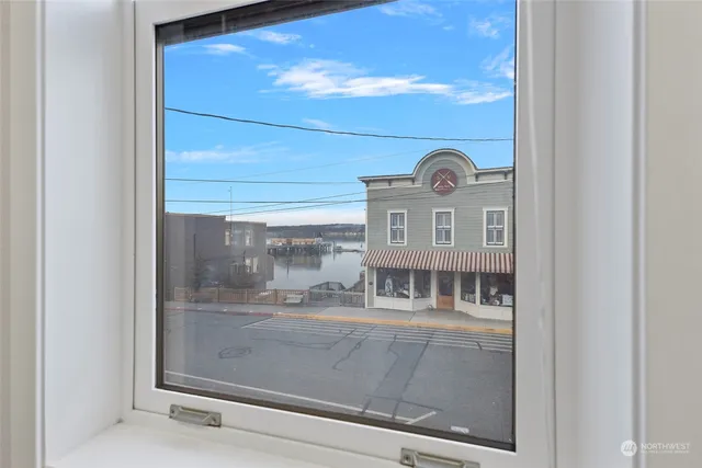 $3,586 | 9 Front Street Northwest, Coupeville, WA 98239