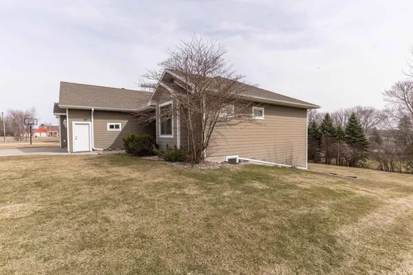 $410,000 | 1305 Jessie Court, Fergus Falls, MN 56537