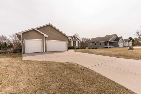 $410,000 | 1305 Jessie Court, Fergus Falls, MN 56537