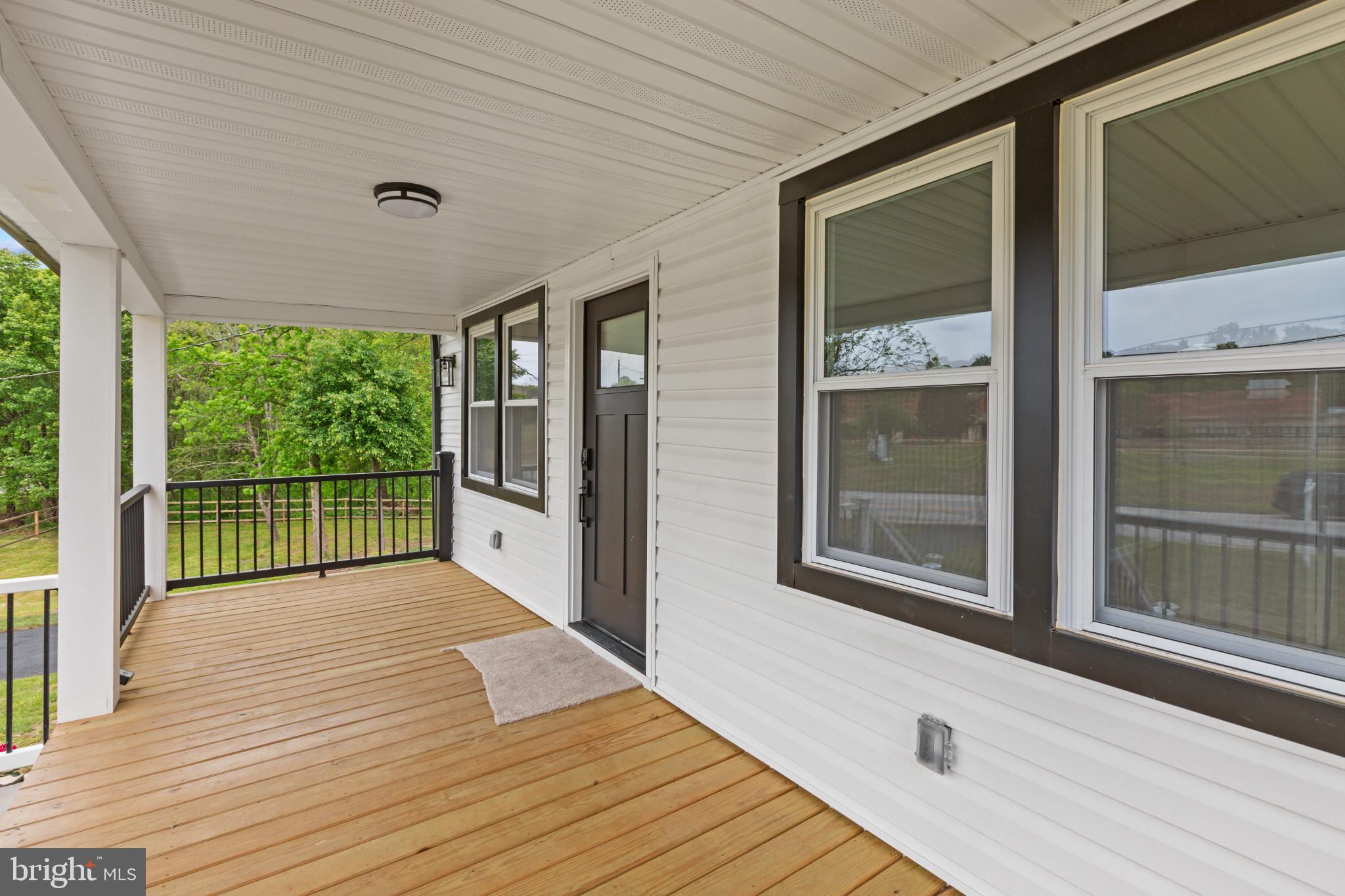 7815 Croom Road Upper Marlboro, MD 20772 - Photo 5 of 42
