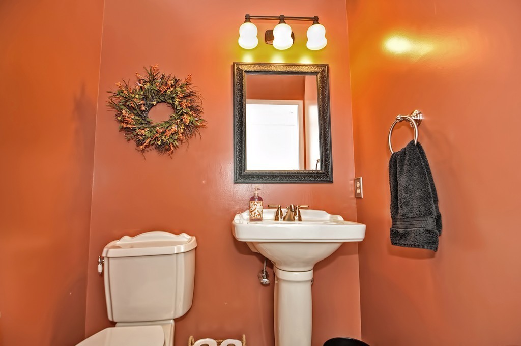 8 Franklin Springs Road Franklin, MA 02038 - Photo 15 of 30 Gallery Image 15