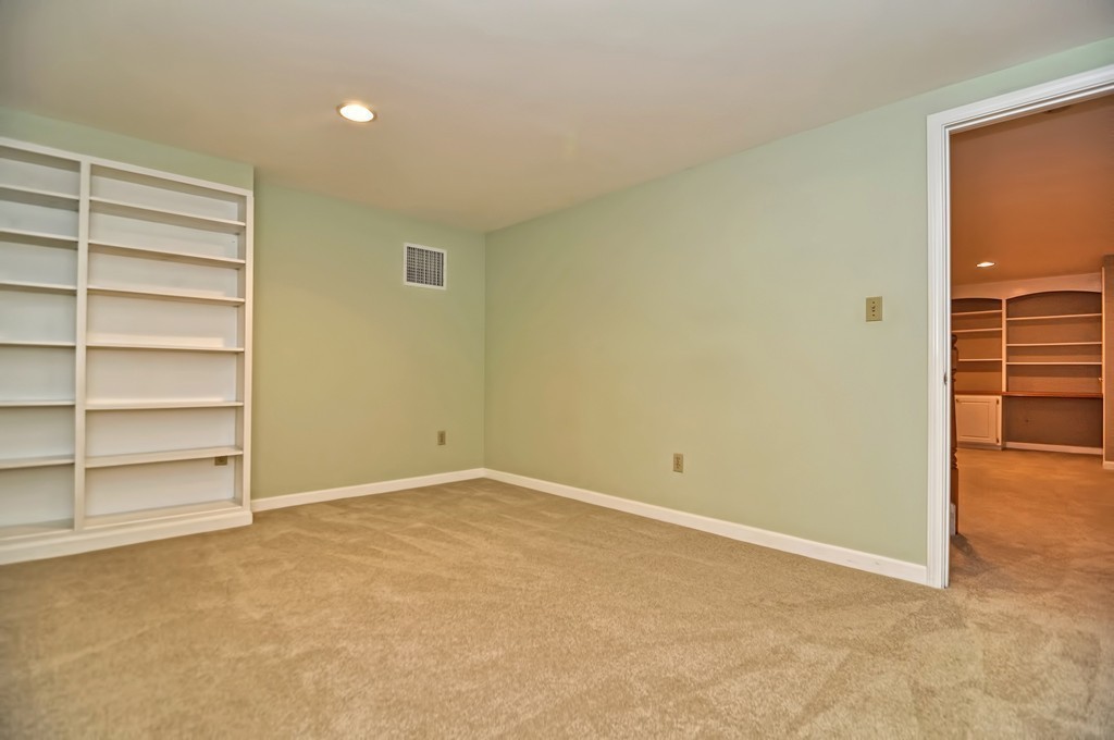 8 Franklin Springs Road Franklin, MA 02038 - Photo 25 of 30 Gallery Image 25