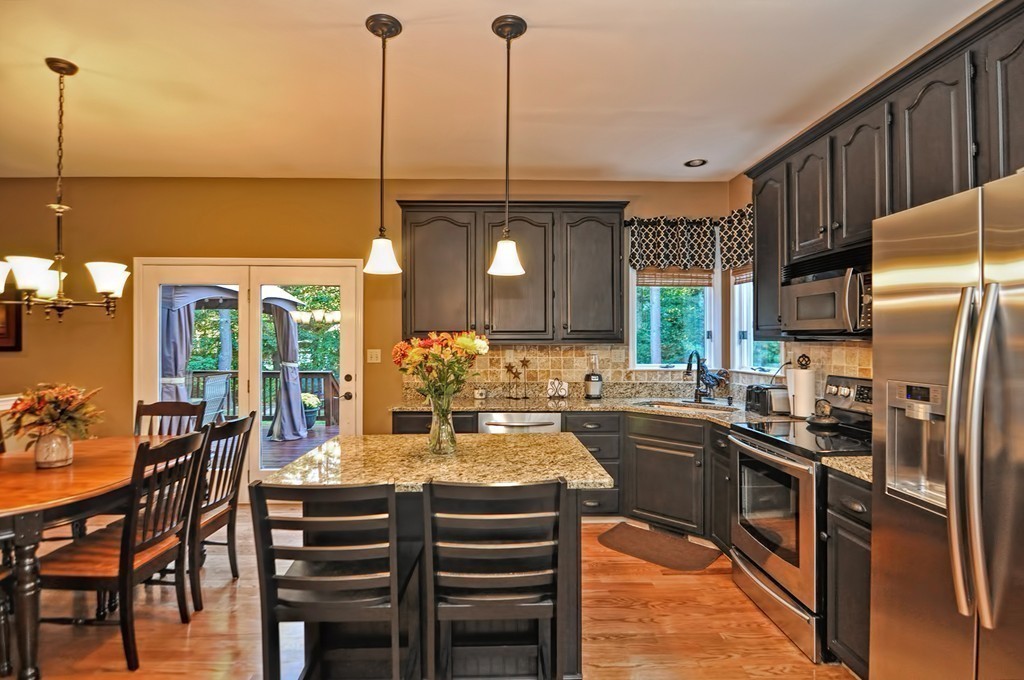 8 Franklin Springs Road Franklin, MA 02038 - Photo 5 of 30 Gallery Image 5