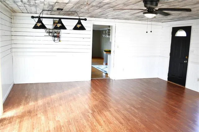 a view of utility room