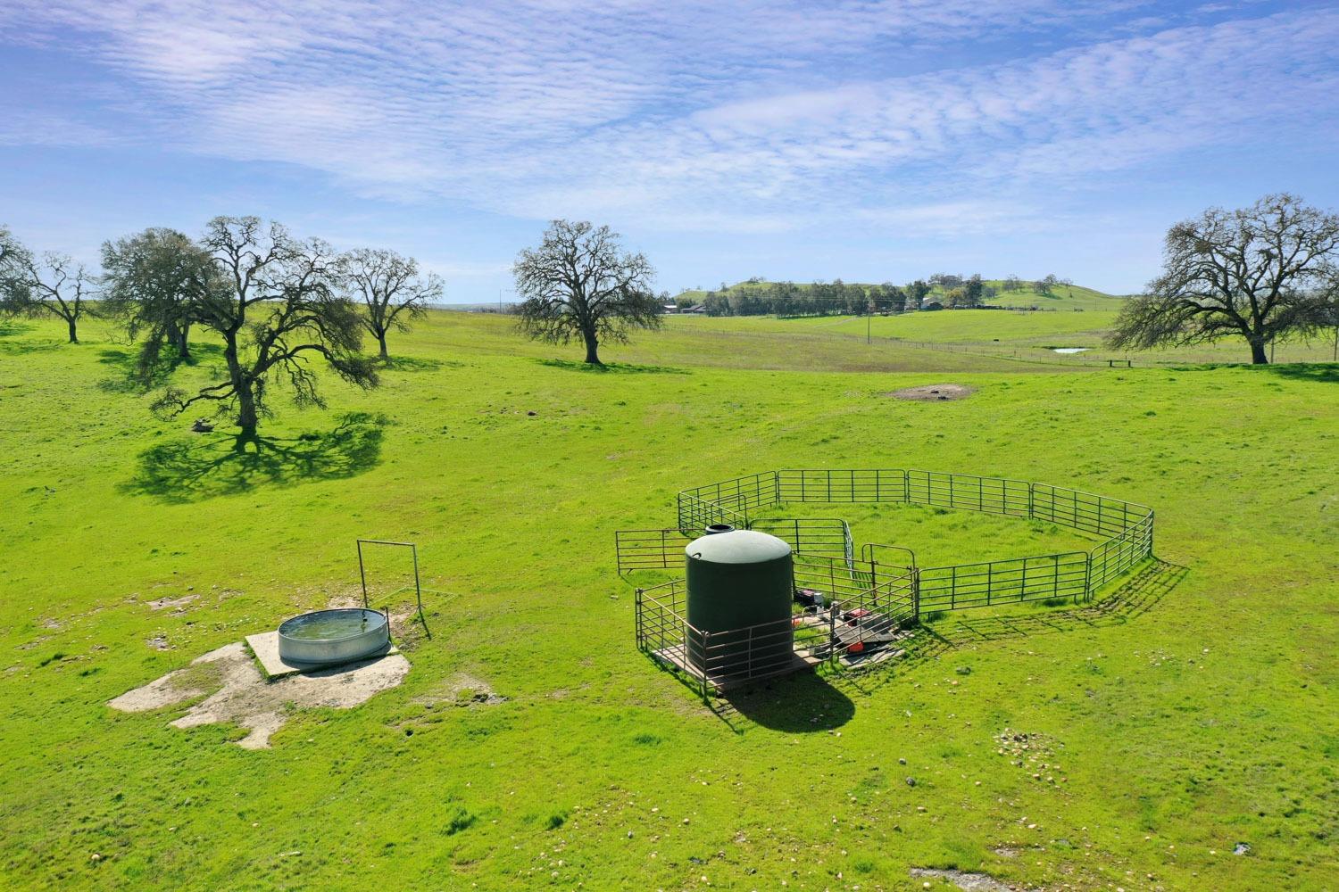 11750 North Wimer Road Linden, CA 95236 - Photo 33 of 69 a view of a lake with a big yard