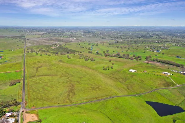 a view of an ocean view
