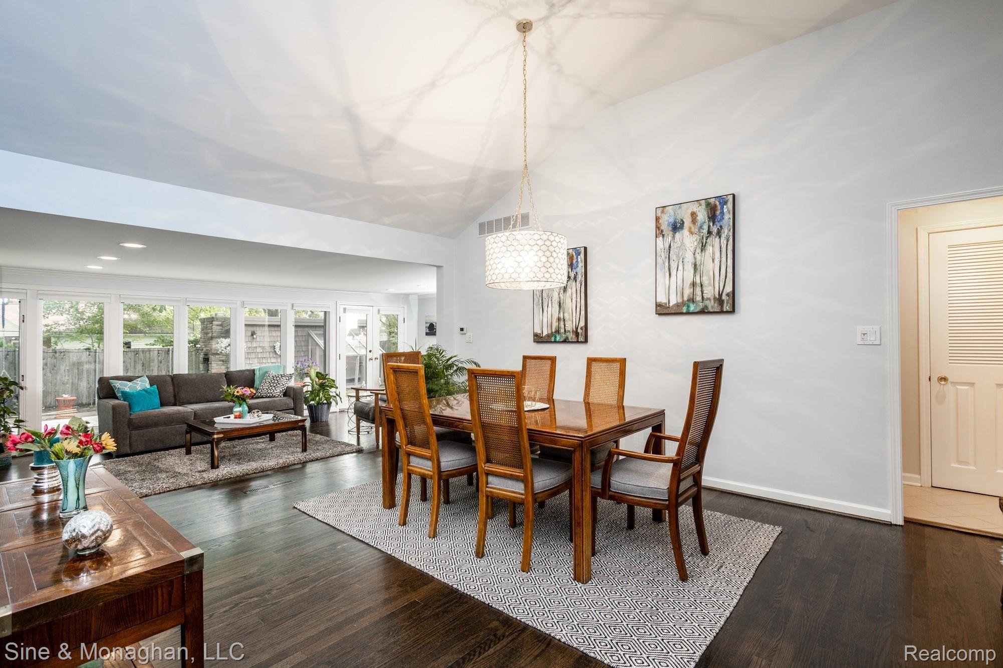 486 Shelbourne Road Grosse Pointe, MI 48236 - Photo 9 of 57 486 Shelbourne S022.jpg