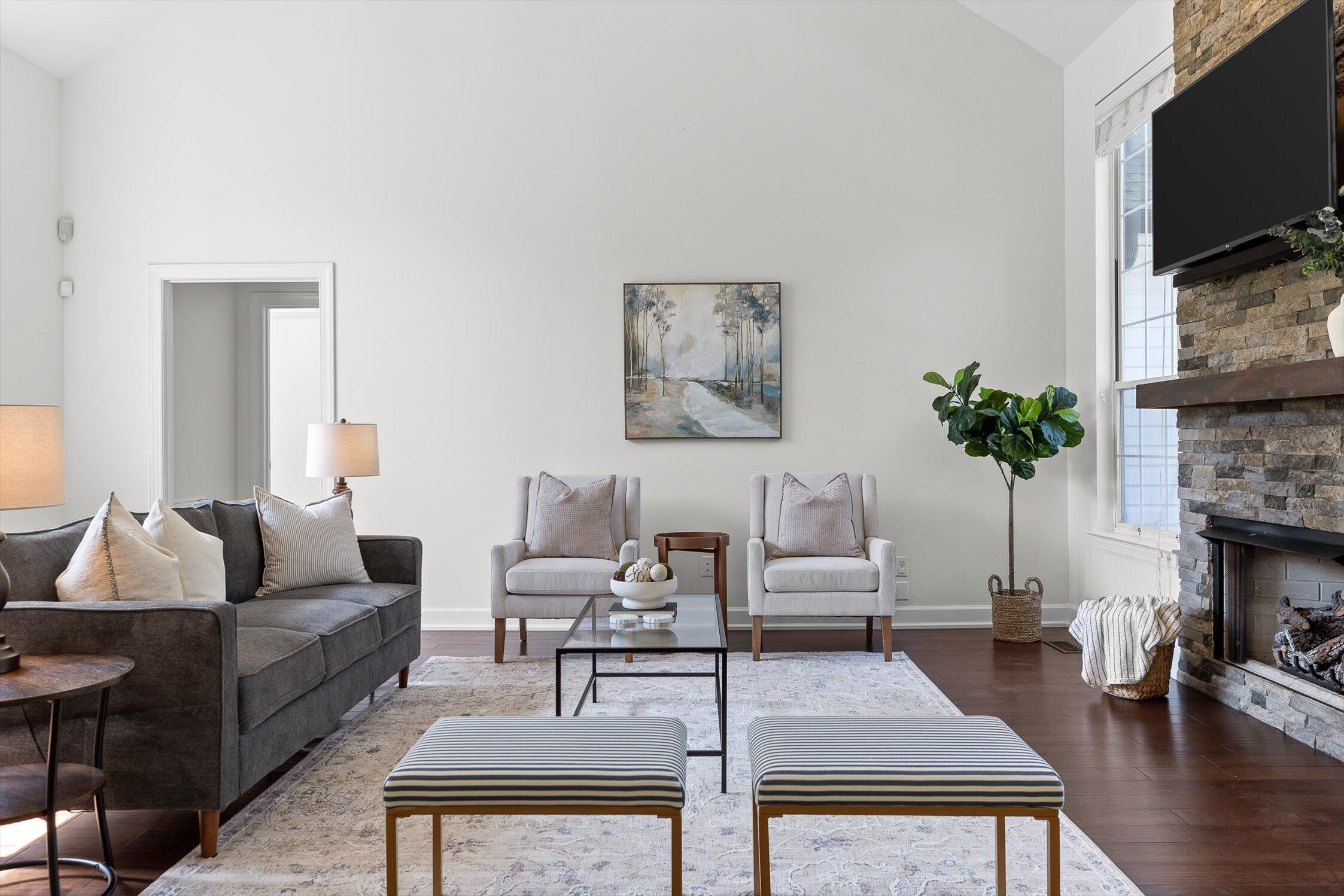 1218 Montlake Road Soddy Daisy, TN 37379 - Photo 6 of 40 Living Room