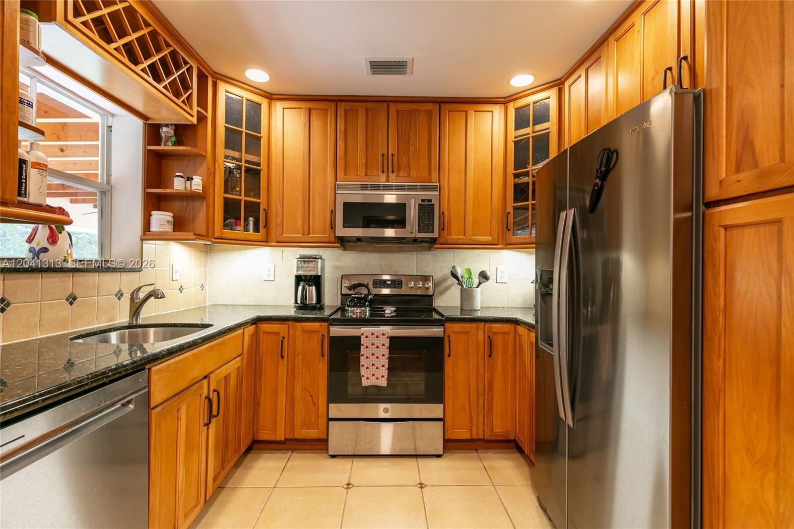 5760 Southwest 51st Street Miami, FL 33155 - Photo 13 of 37