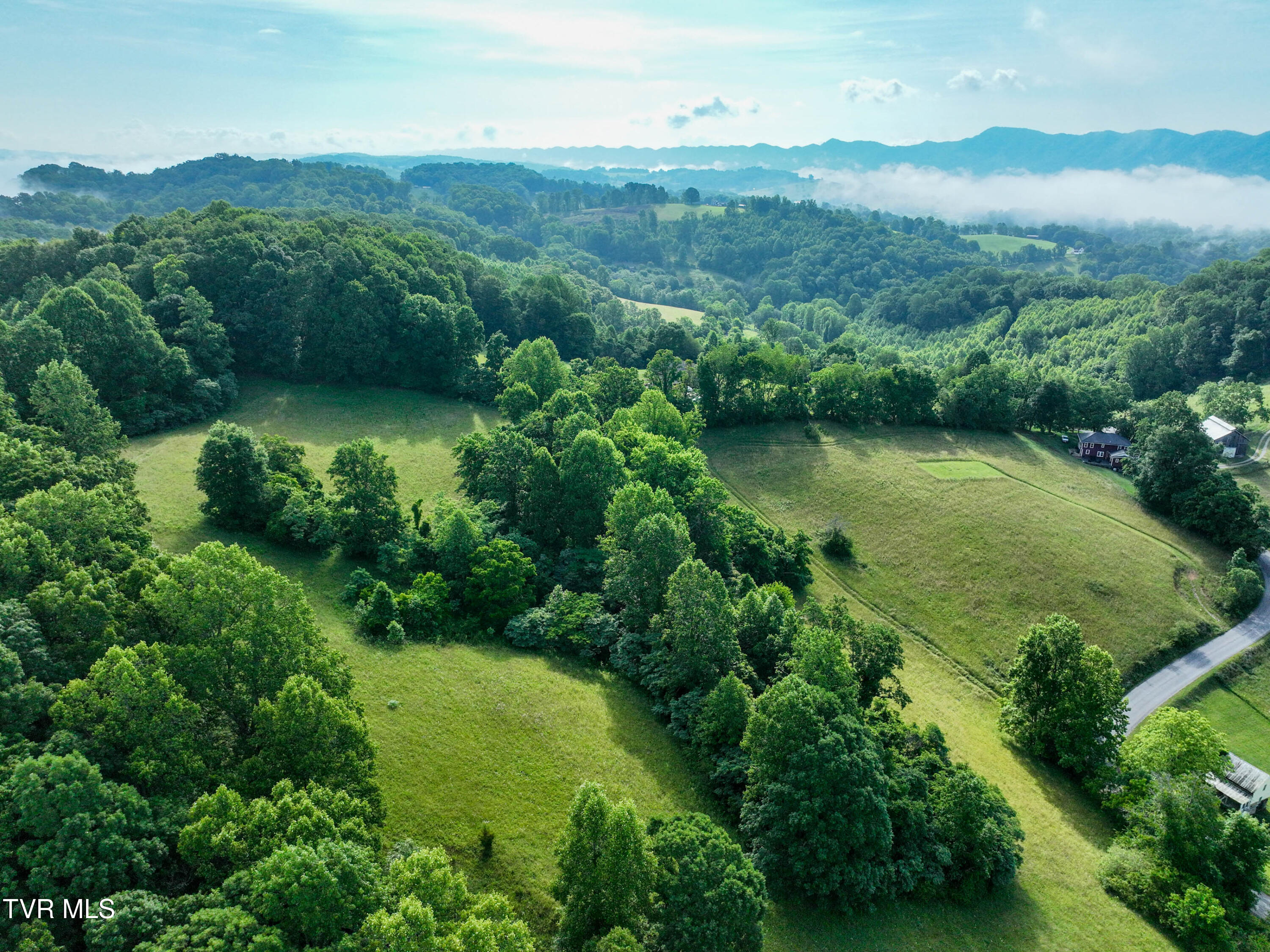 Tbd Snowflake Road Nickelsville, VA 24271 - Photo 12 of 49 Snowflake Rd Drone GLOV-10
