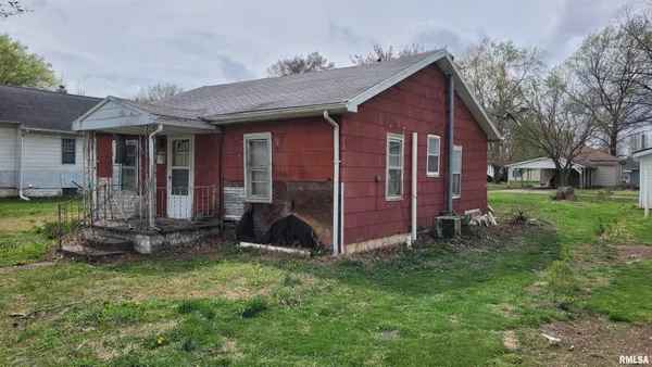 $4,000 | 923 North 9th Street, Murphysboro, IL 62966