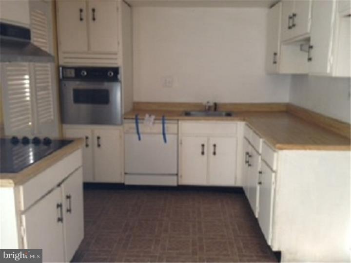 26 Rutledge Place Willingboro, NJ 08046 - Photo 2 of 11 Gallery Image 2