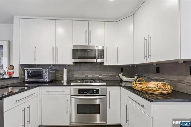 $639,900 | 7 Coniston Court, Wayne, NJ 07470