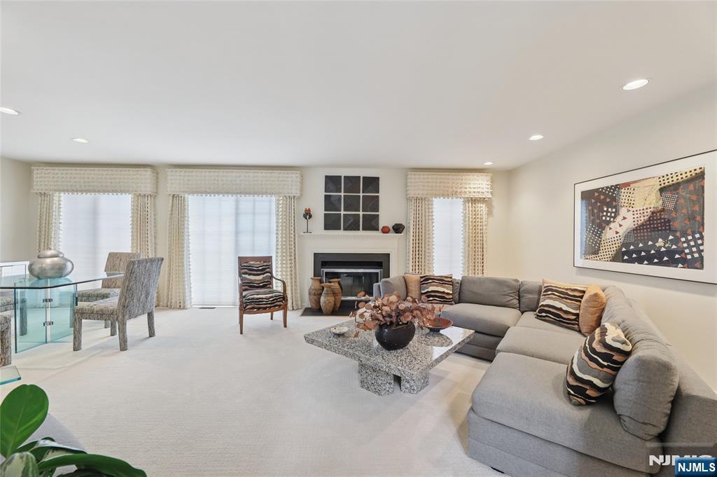 7 Coniston Court Wayne, NJ 07470 - Photo 15 of 35