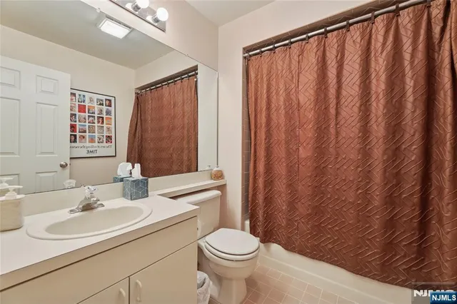 $639,900 | 7 Coniston Court, Wayne, NJ 07470