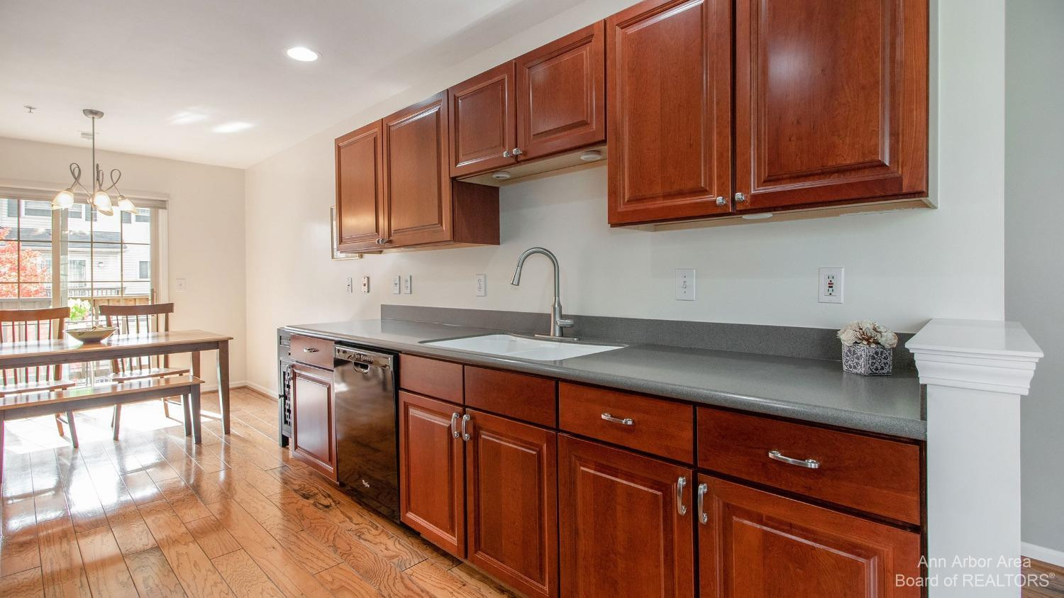 16860 Farmington Road Livonia, MI 48154 - Photo 11 of 29 Photo 11