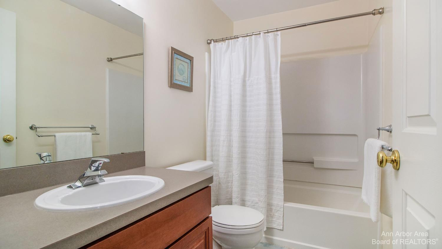 16860 Farmington Road Livonia, MI 48154 - Photo 23 of 29 Photo 23