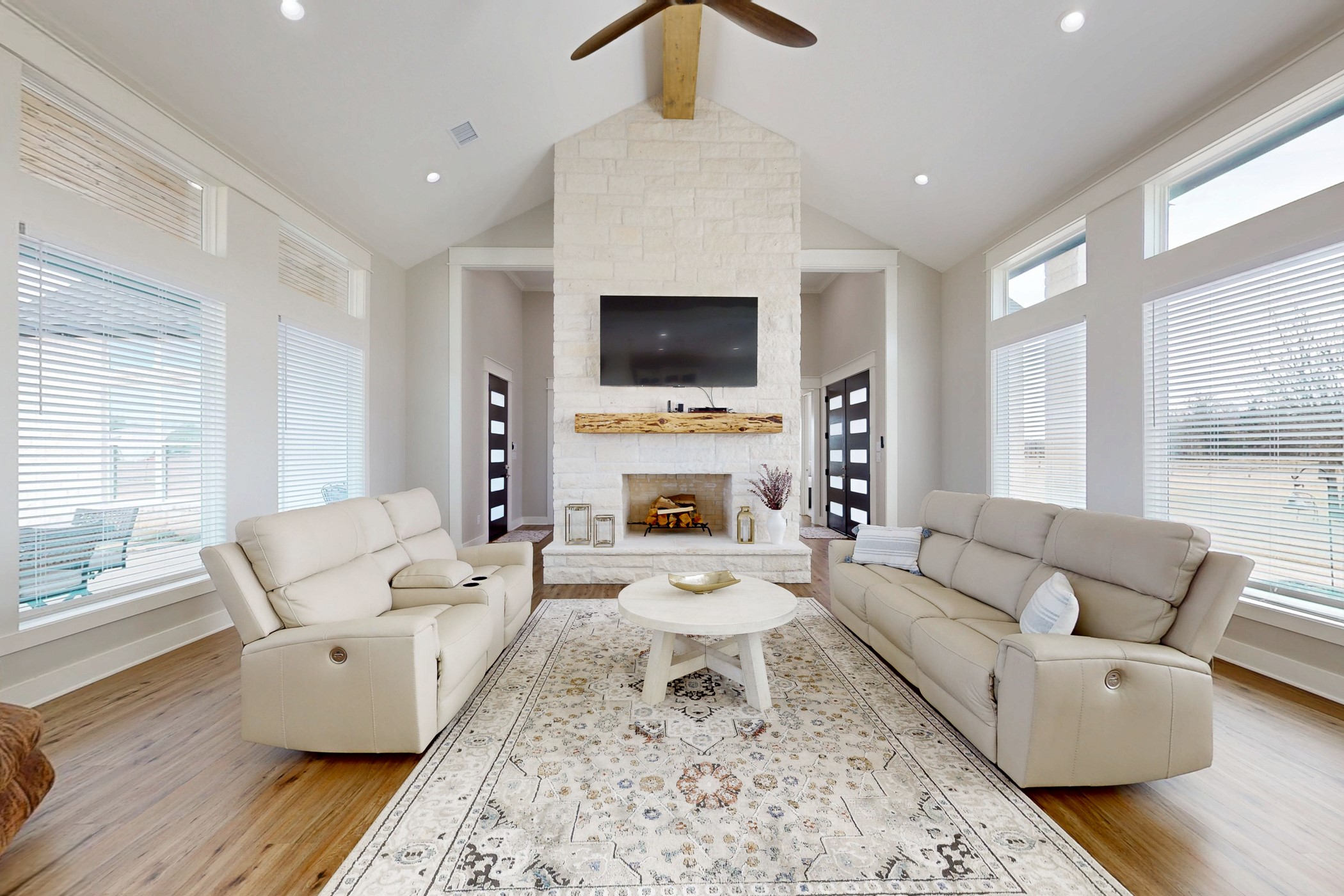13504 Hudson Farms Road Franklin, TX 77856 - Photo 4 of 49 a living room with furniture fireplace and window