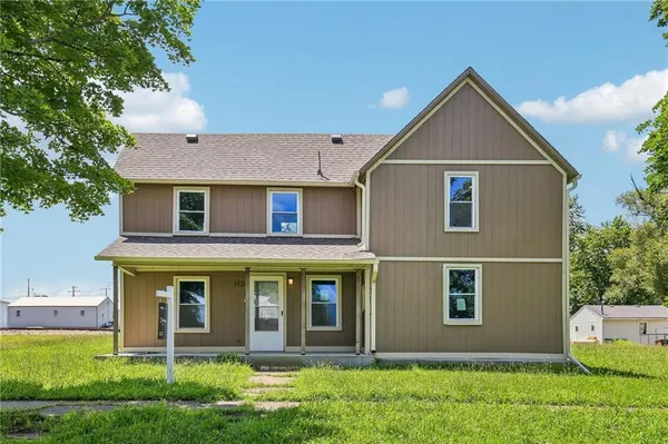 $135,000 | 112 West Pine Street, Drexel, MO 64742