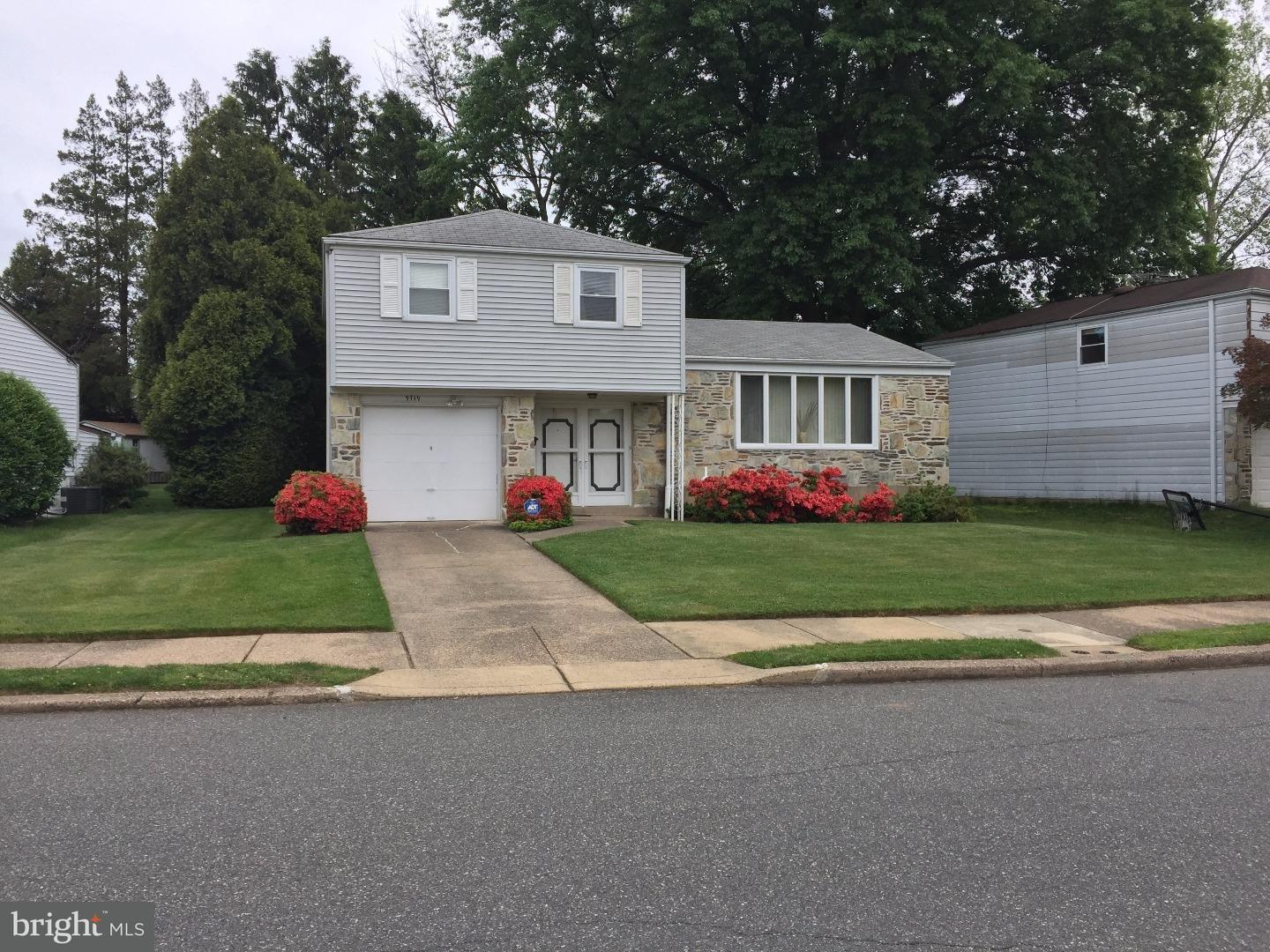 9719 Chapel Road Philadelphia, PA 19115 - Photo 1 of 20
