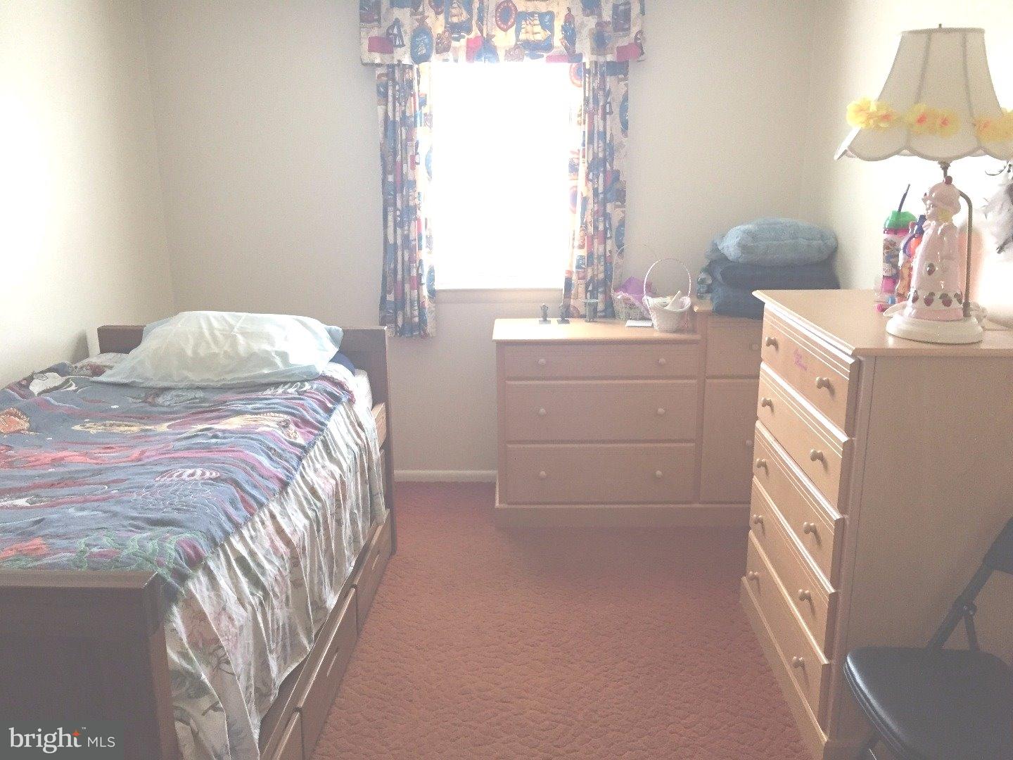 9719 Chapel Road Philadelphia, PA 19115 - Photo 15 of 20