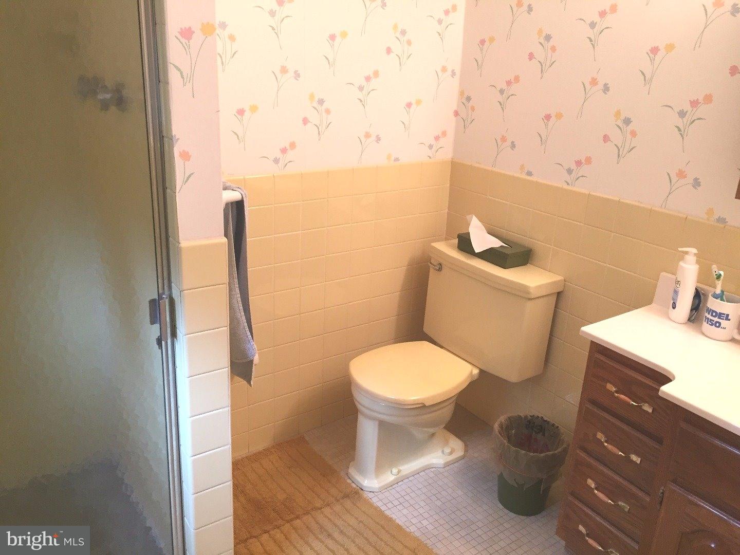 9719 Chapel Road Philadelphia, PA 19115 - Photo 19 of 20