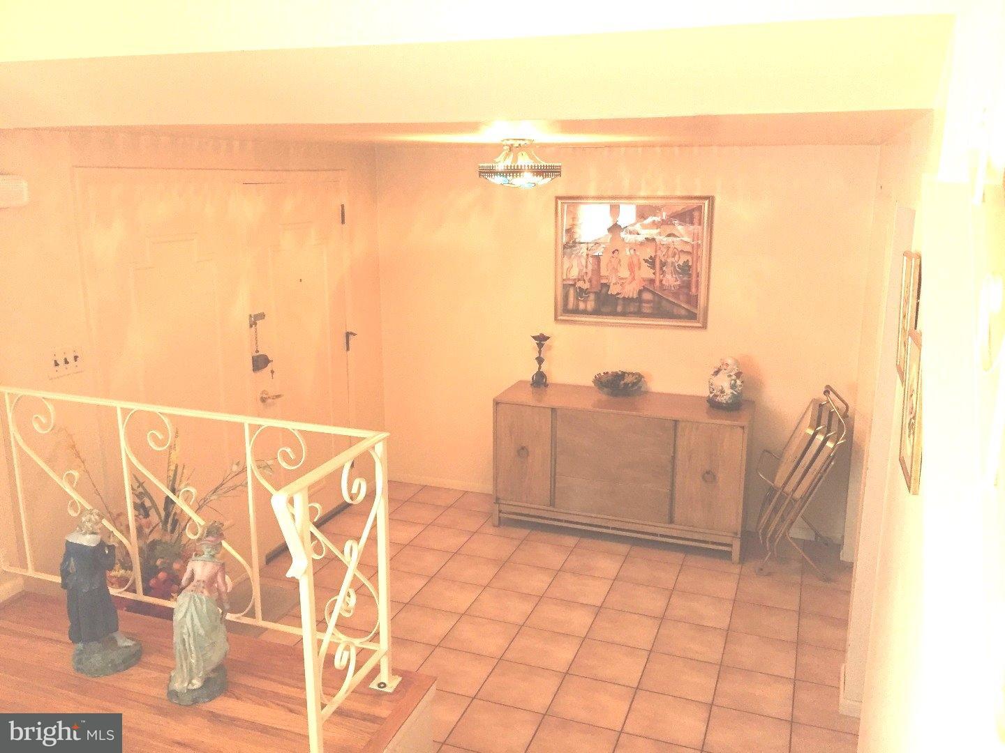9719 Chapel Road Philadelphia, PA 19115 - Photo 6 of 20