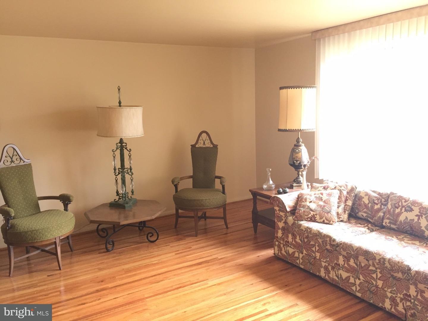 9719 Chapel Road Philadelphia, PA 19115 - Photo 7 of 20