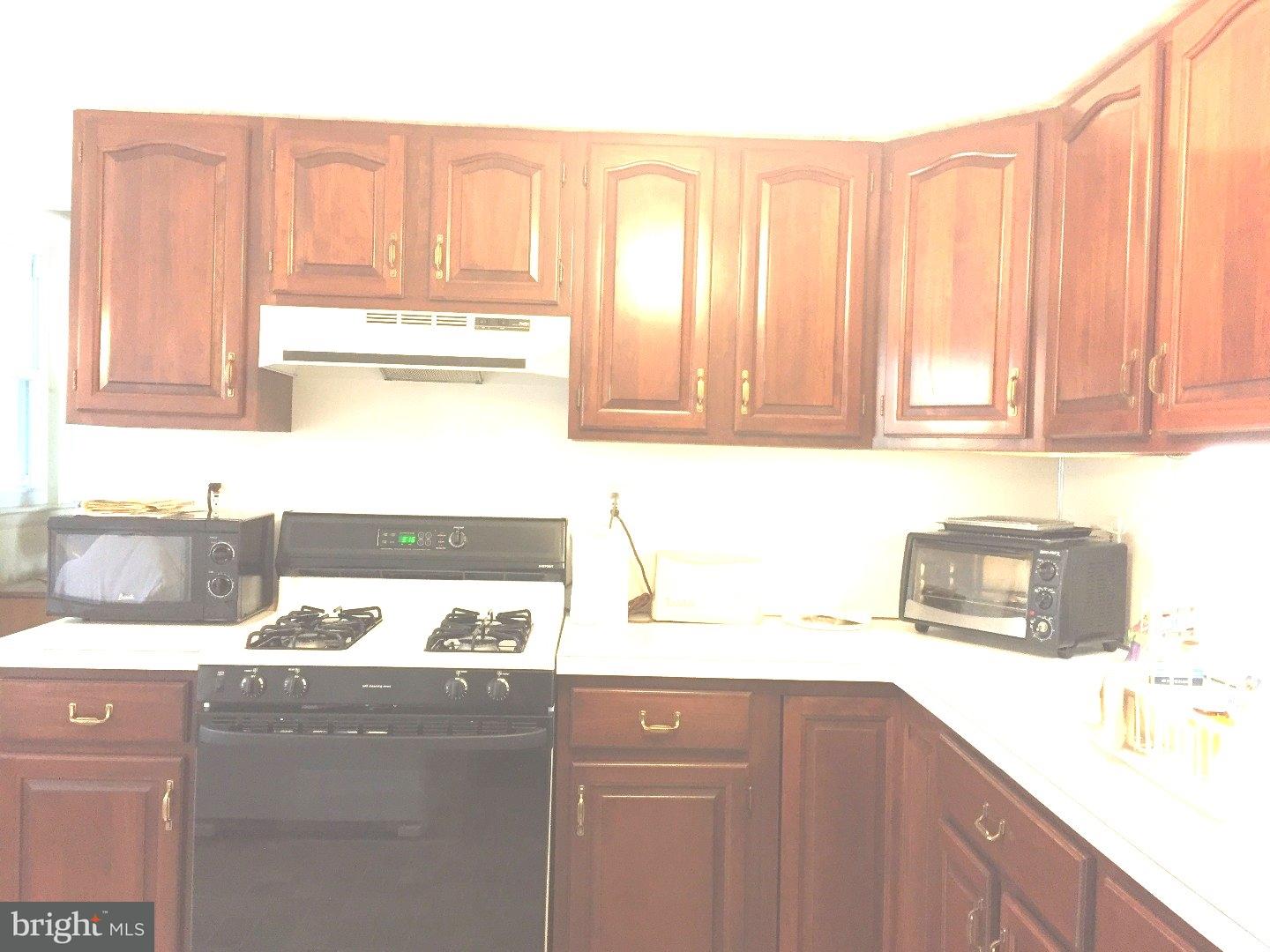 9719 Chapel Road Philadelphia, PA 19115 - Photo 9 of 20