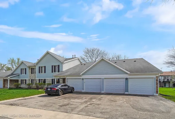 $245,000 | 1241 South Williams Street, Unit 401, Westmont, IL 60559
