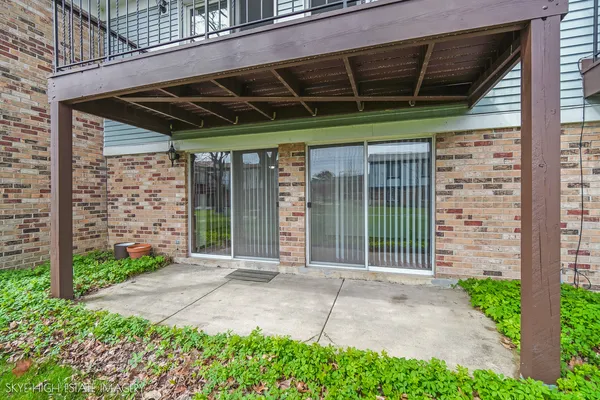 $245,000 | 1241 South Williams Street, Unit 401, Westmont, IL 60559