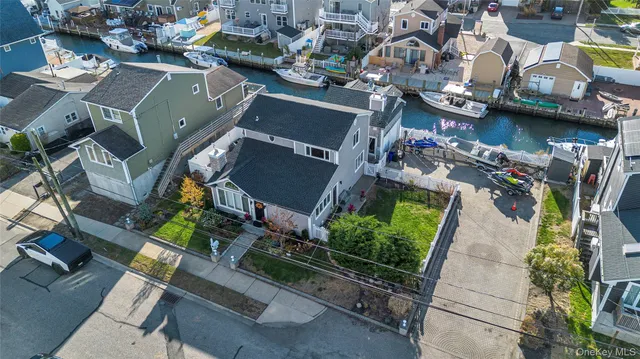 $699,000 | 803 South 7th Street, Lindenhurst, NY 11757