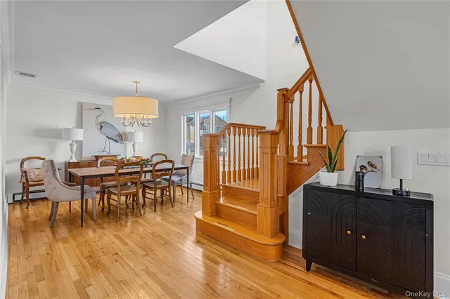 $699,000 | 803 South 7th Street, Lindenhurst, NY 11757