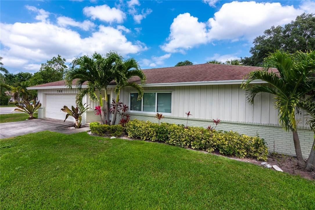 798 Northwest 12th Avenue Boca Raton, FL 33486 - Photo 2 of 22 Photo 2