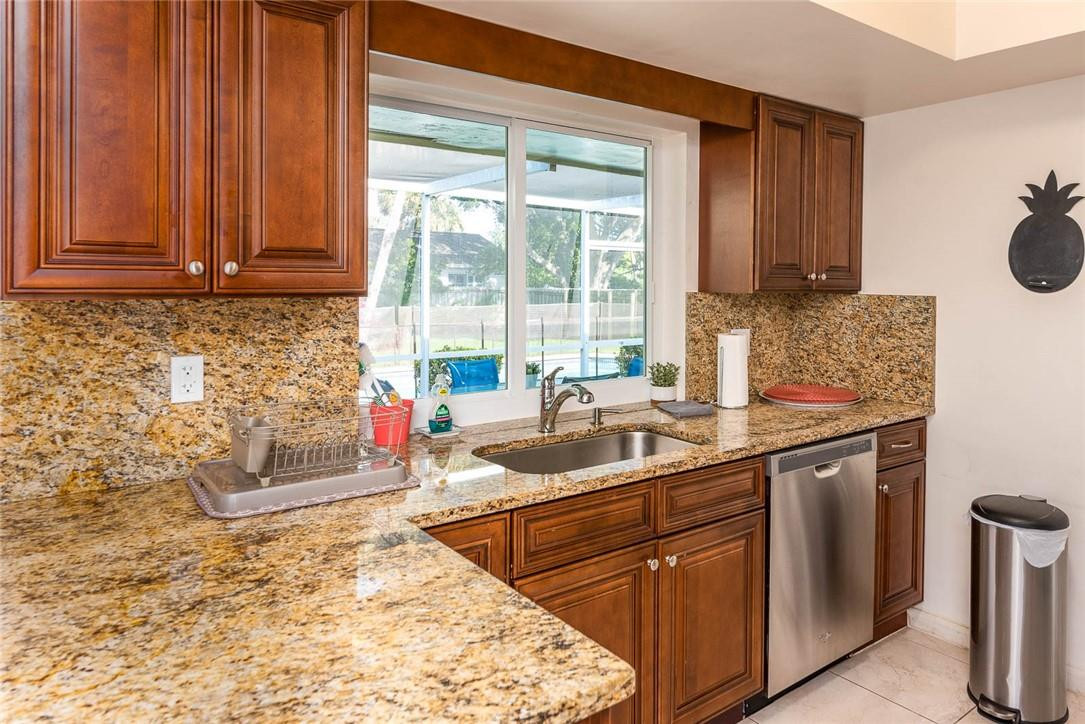 798 Northwest 12th Avenue Boca Raton, FL 33486 - Photo 7 of 22 Photo 7