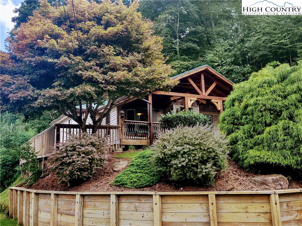105 Norris Trail Boone, NC 28607 - Photo 5 of 18 Gallery Image 5