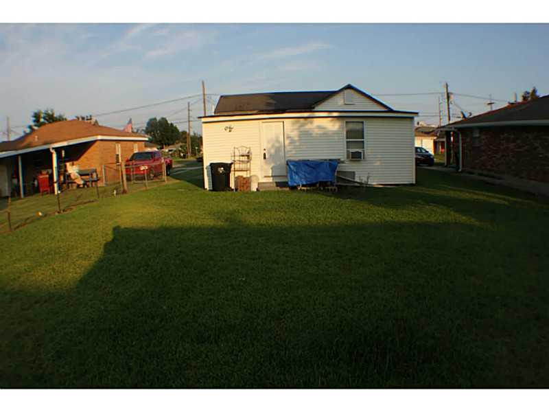 2122 Stander Place Chalmette, LA 70043 - Photo 2 of 7