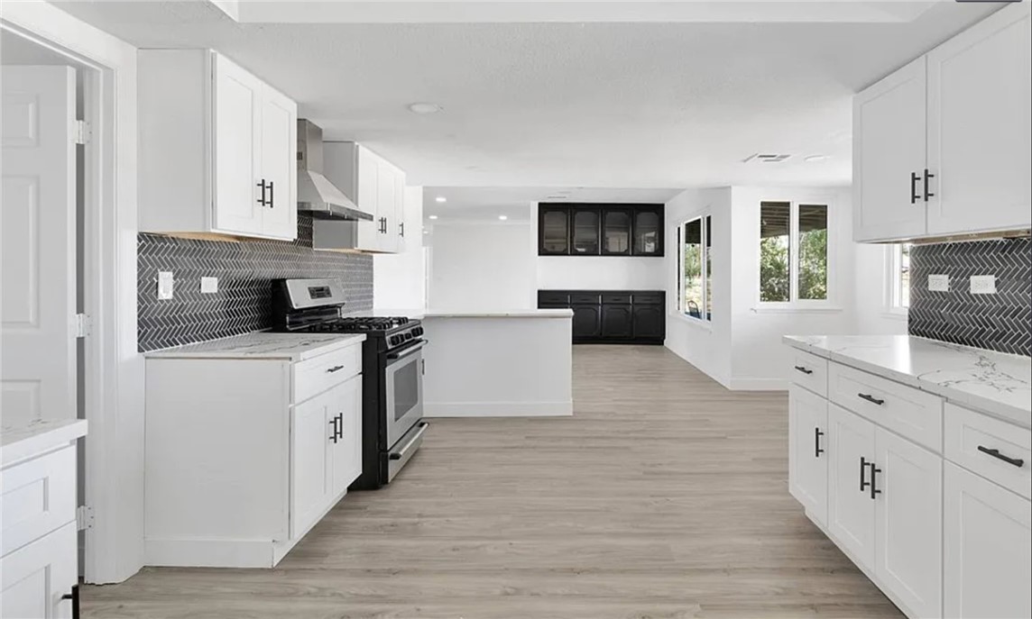 14855 Flathead Road Apple Valley, CA 92307 - Photo 3 of 13