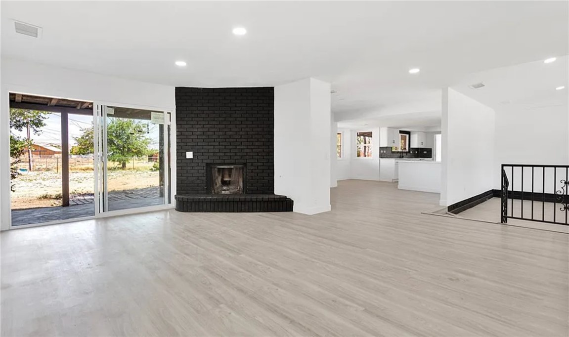 14855 Flathead Road Apple Valley, CA 92307 - Photo 5 of 13