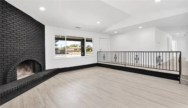 $4,000 | 14855 Flathead Road, Apple Valley, CA 92307