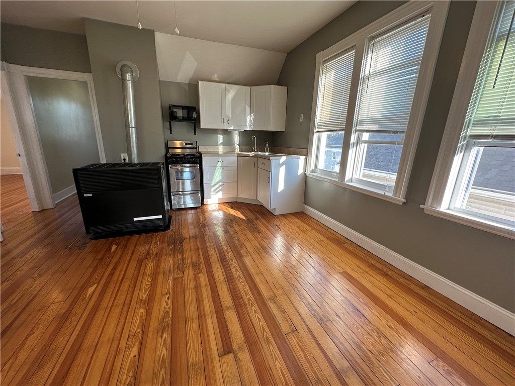 904 York Avenue, Unit 2 Pawtucket, RI 02861 - Photo 2 of 12