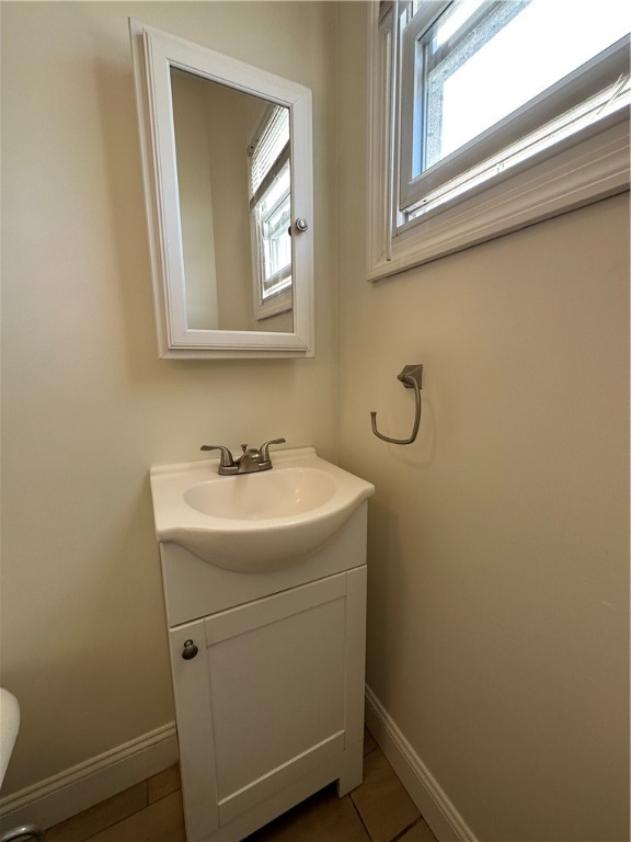 904 York Avenue, Unit 2 Pawtucket, RI 02861 - Photo 9 of 12