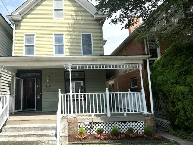 $115,000 | 428 Eleanor Street, Pitcairn, PA 15140