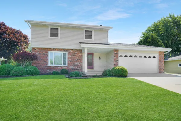 $399,900 | 524 Birch Lane, Hartford, WI 53027
