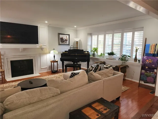 $359,900 | 64 Hickory Hill Road, Amherst, NY 14221